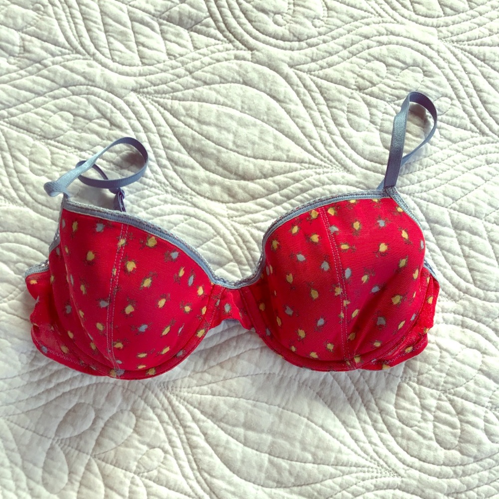 Adorable VS bra🌺
